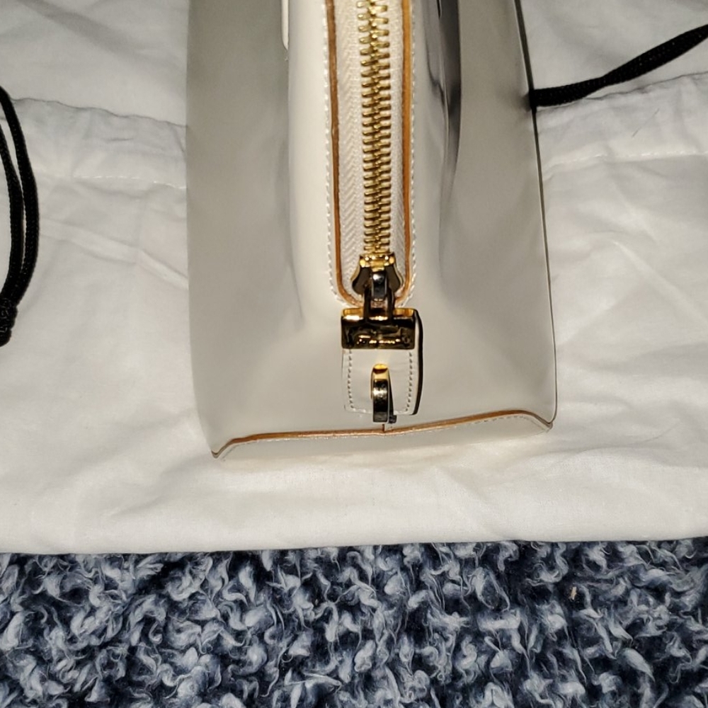 Salvatore Ferragamo Tote/Handbag - Picture 6 of 15